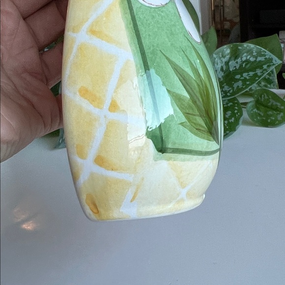 Vintage Ceramic Floral Wall Pocket Vase - Picture 14 of 16
